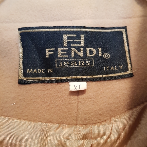 SOLD - Fendi 100% Cashmere Beige Blazer Jacket - Picture 4 of 12